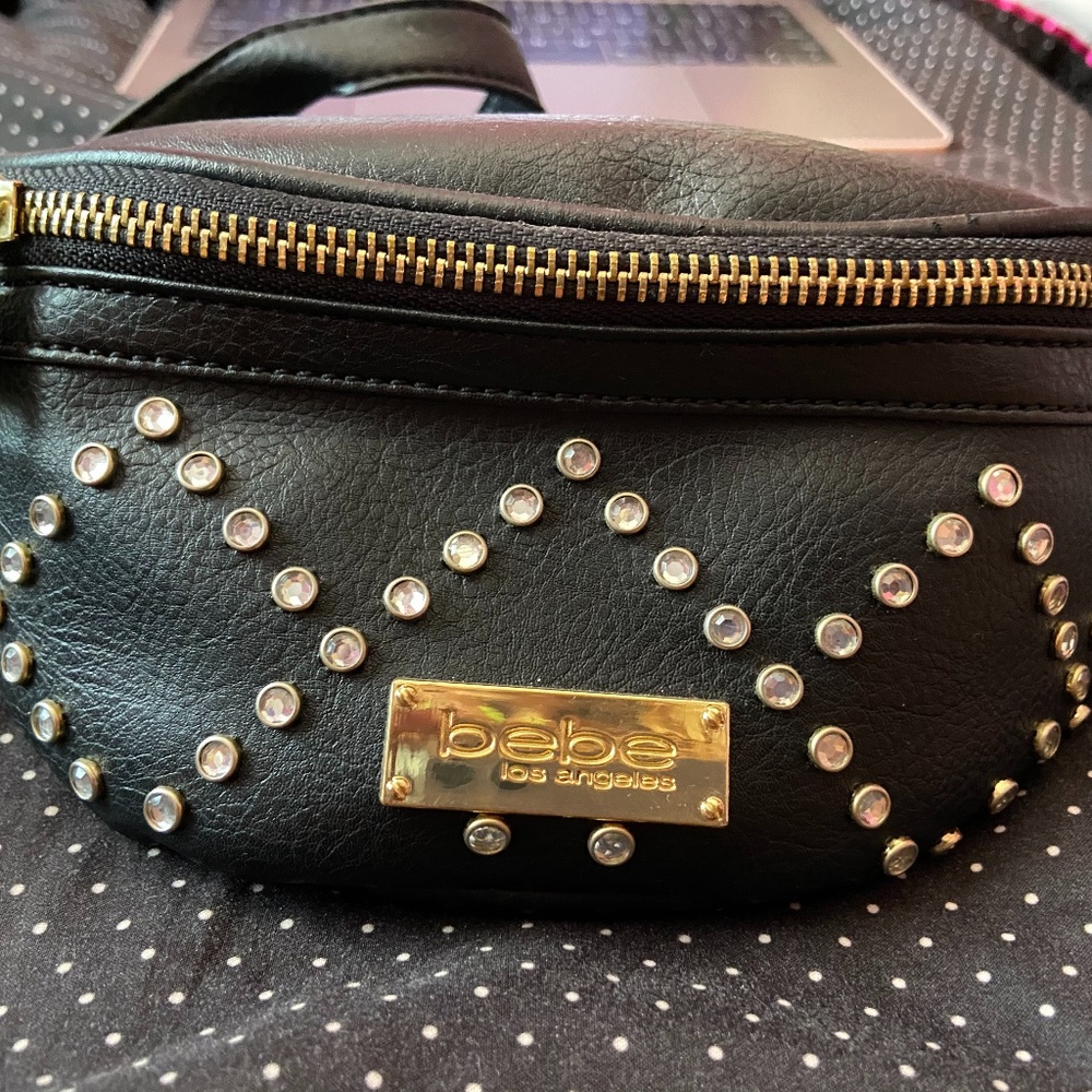 bebe Los Angeles Fanny pack *NEVER USED*